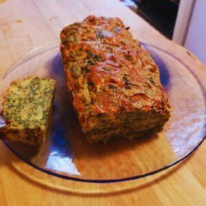 Lire la suite à propos de l’article Gluten et maladie | Le cake aux épinards sans gluten